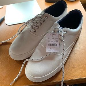 Explorer canvas lace-up sneakers - white canvas - 9M